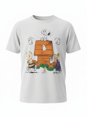 White Peanuts Halloween Graphic Tee Xs